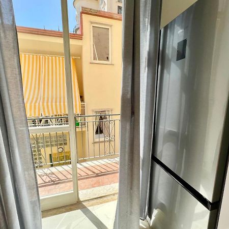 Lei Luxury Apartment Maiori Bagian luar foto